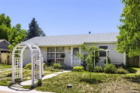 715 Kingston Street Aurora CO 80010