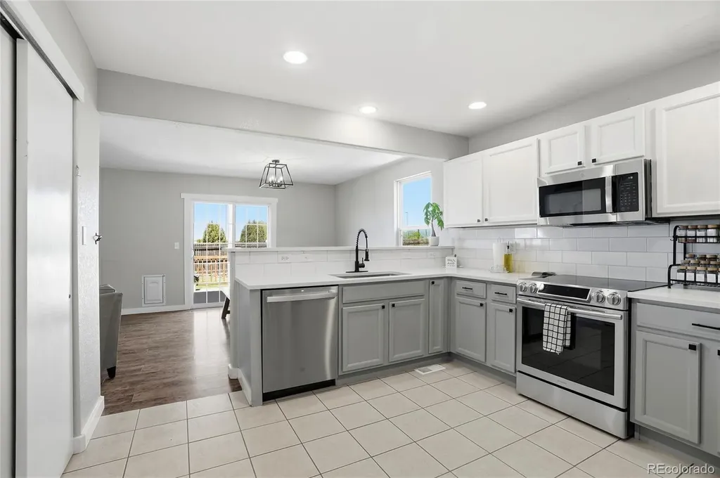 10521 Taylor Avenue Firestone CO 80504