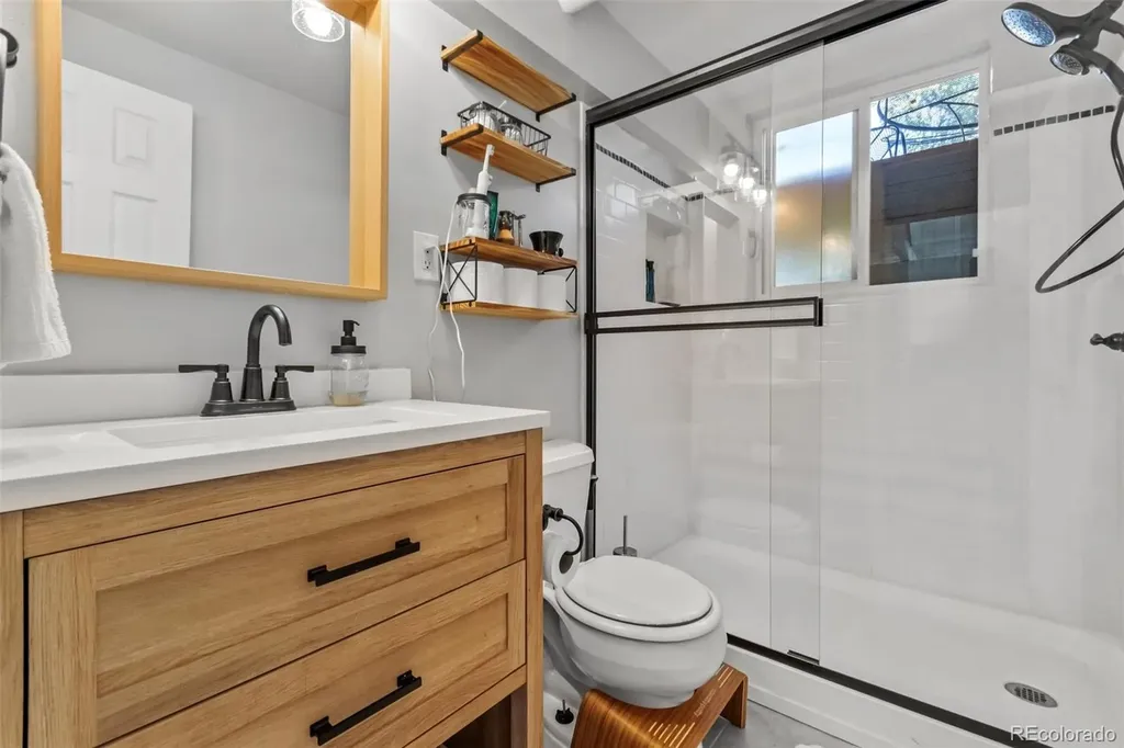 13436 Fitzsimons Way Aurora CO 80011