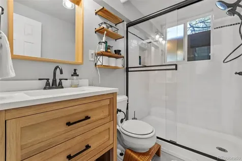 13436 Fitzsimons Way Aurora CO 80011