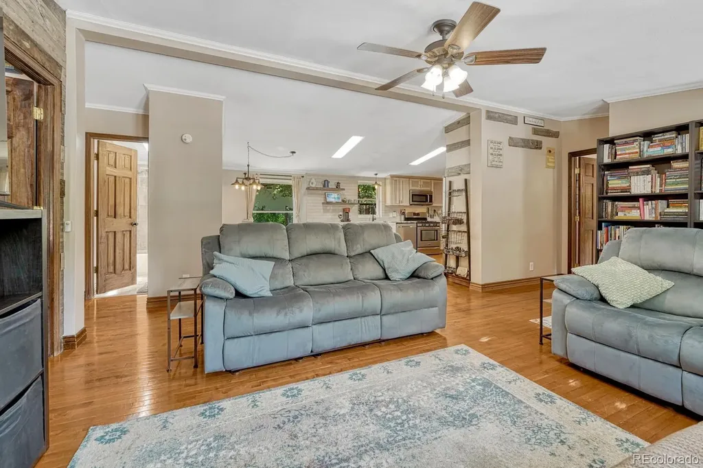 9306 S Curtis Road Larkspur CO 80118