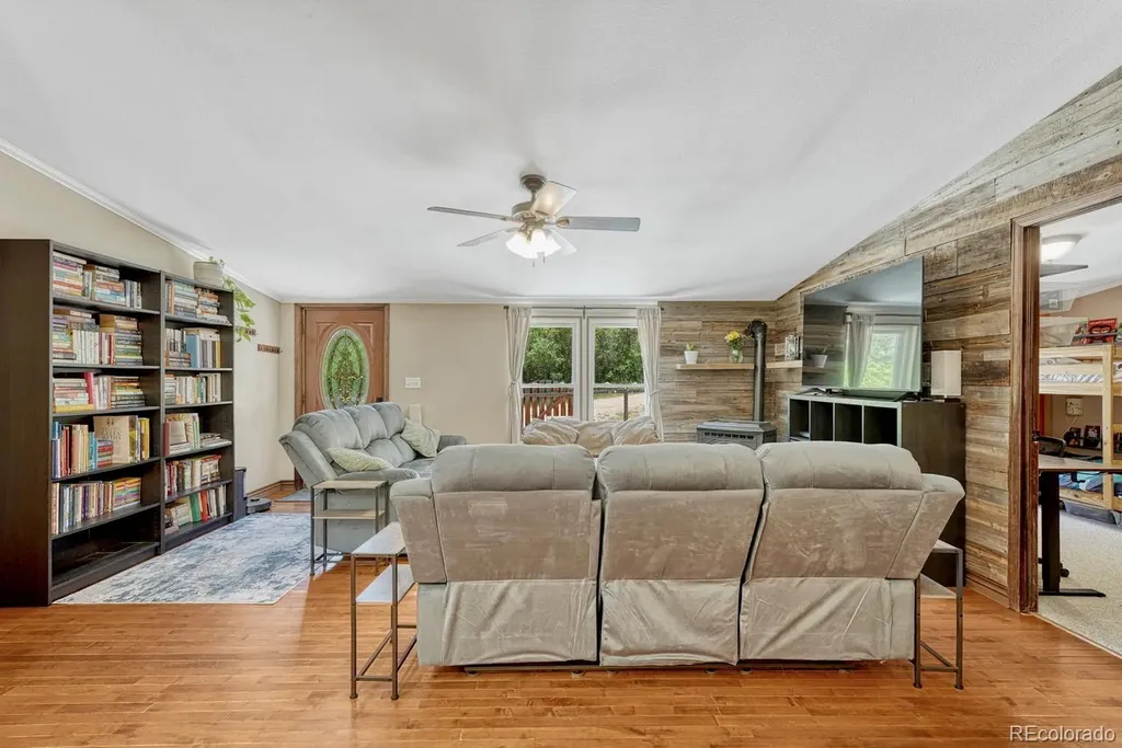 9306 S Curtis Road Larkspur CO 80118