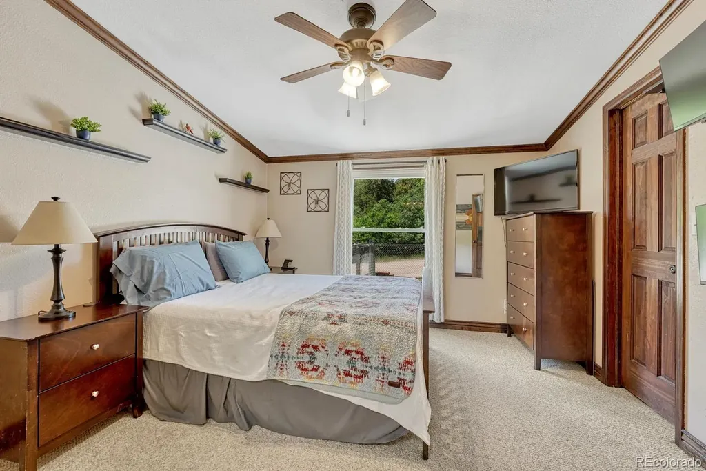 9306 S Curtis Road Larkspur CO 80118