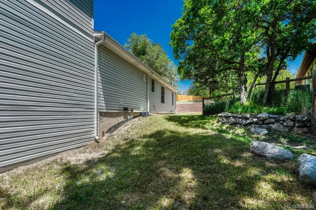 9306 S Curtis Road Larkspur CO 80118