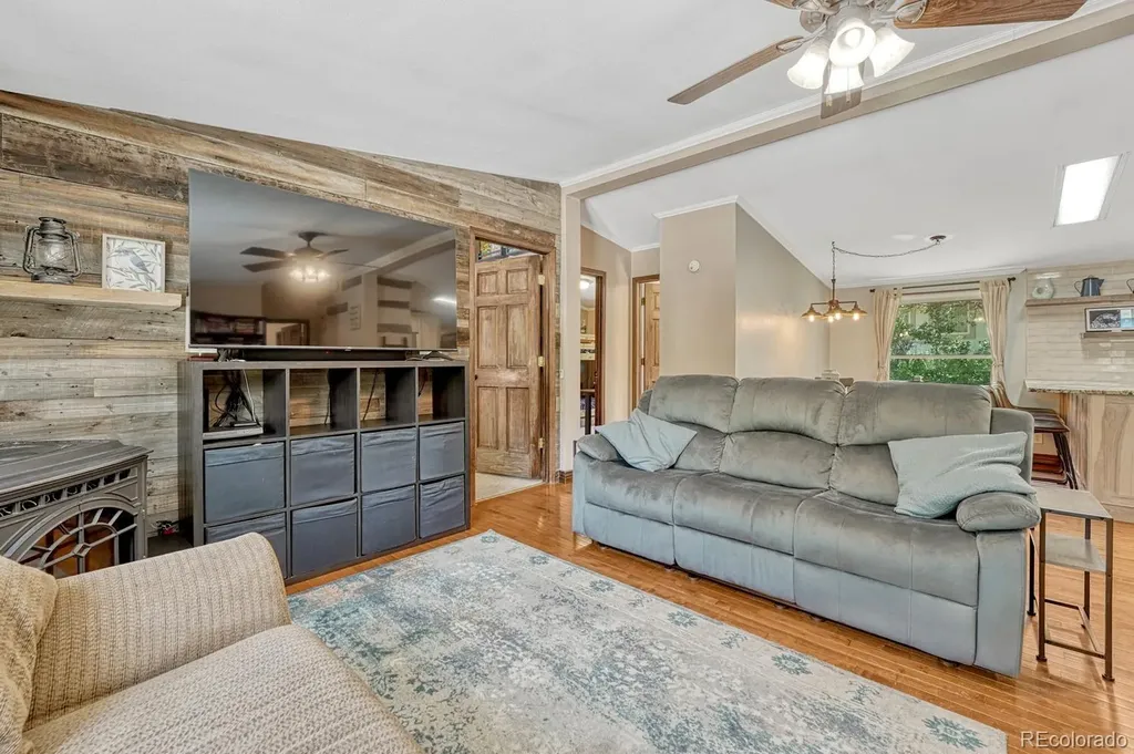 9306 S Curtis Road Larkspur CO 80118