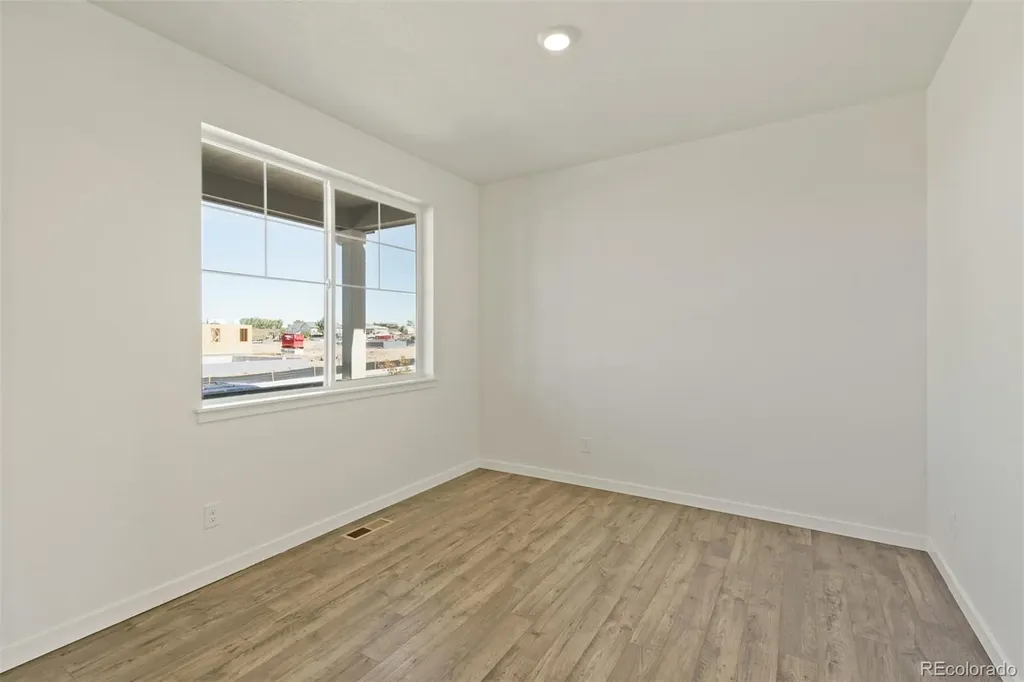 9877 Danube Court Commerce City CO 80022