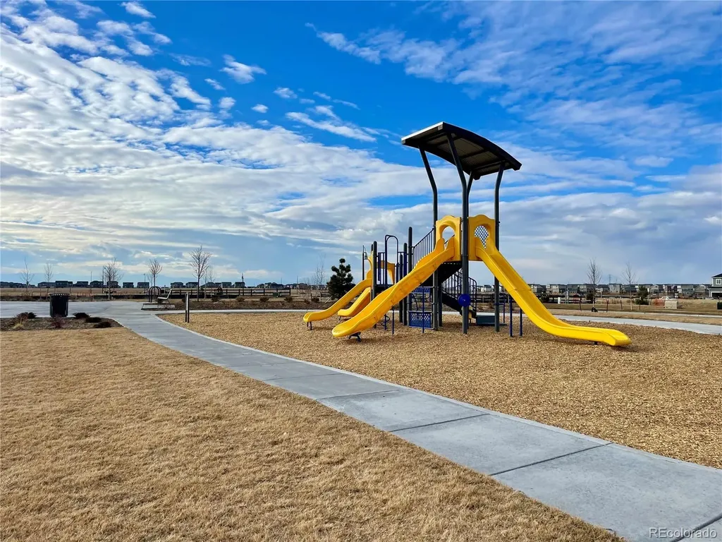 9877 Danube Court Commerce City CO 80022