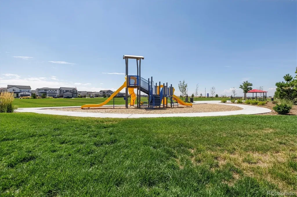 9877 Danube Court Commerce City CO 80022