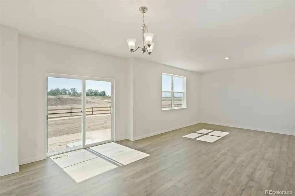 9877 Danube Court Commerce City CO 80022