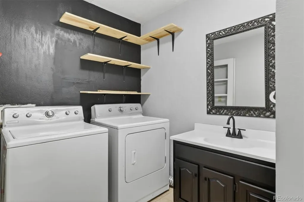 3168 S Holly Street Denver CO 80222