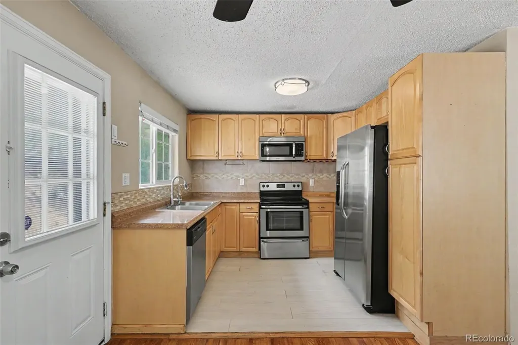 105 Linden Drive Colorado Springs CO 80911