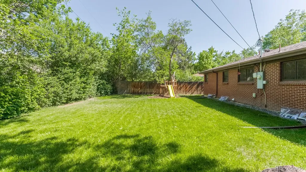 6067 Owens Street Arvada CO 80004