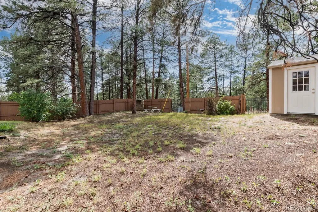 33879 Meadowlark Drive Elizabeth CO 80107