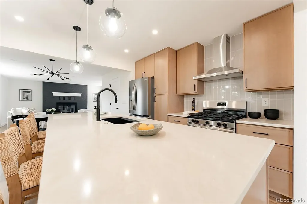 1279 S Raritan Denver CO 80223
