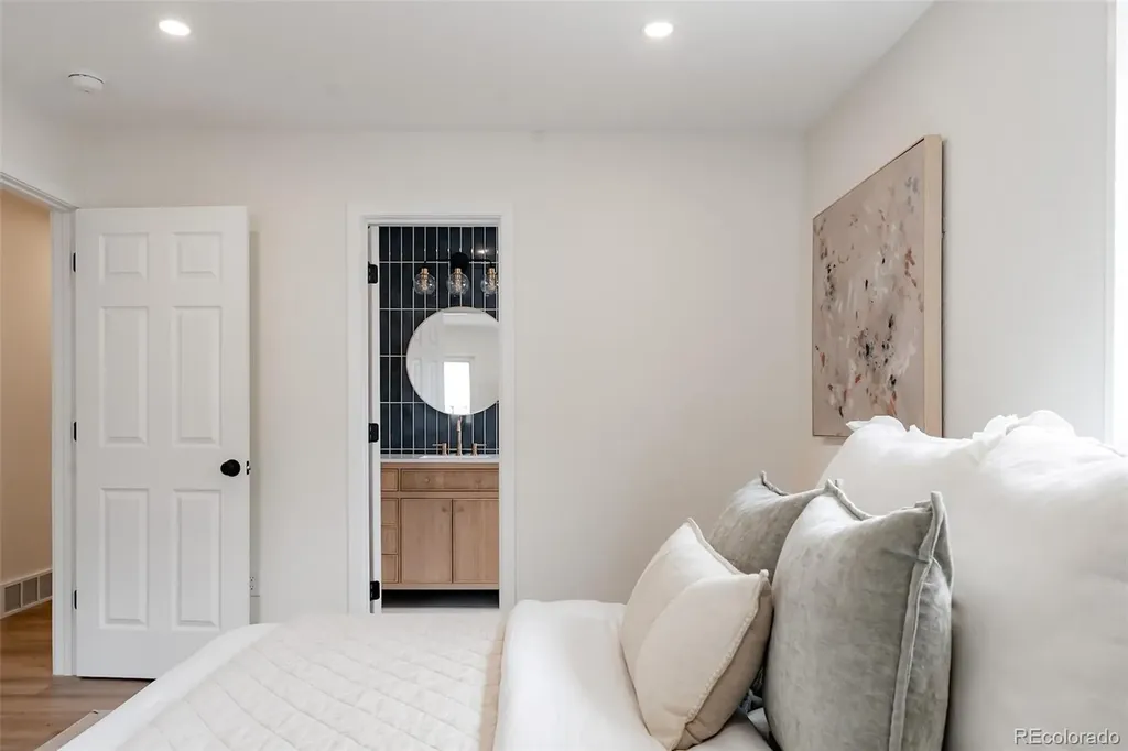 1279 S Raritan Denver CO 80223