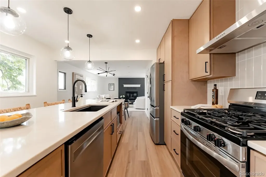 1279 S Raritan Denver CO 80223