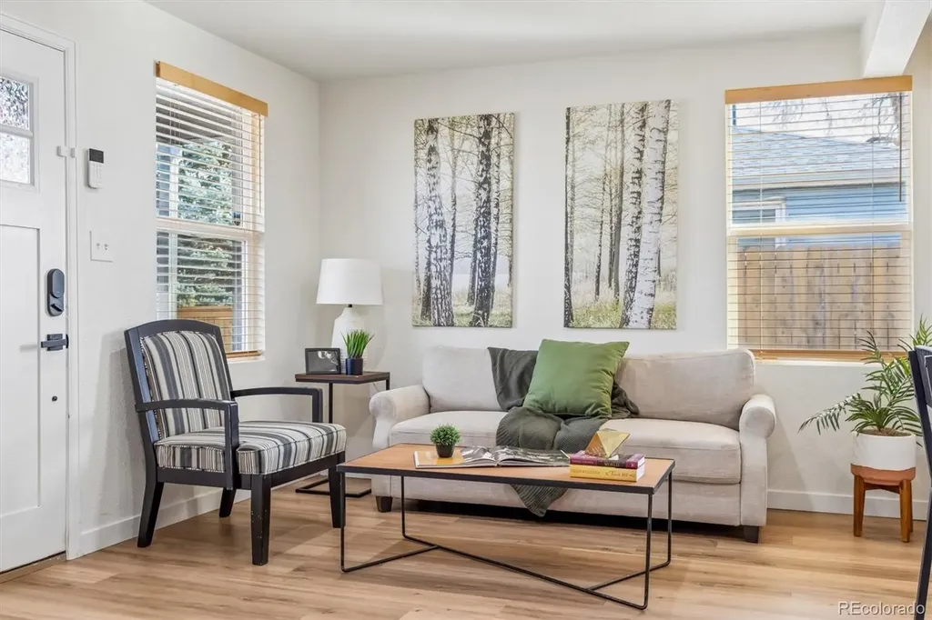 3615 N Saint Paul Street Denver CO 80205