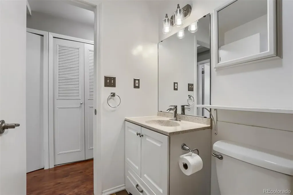 1162 S Eagle Circle Aurora CO 80012