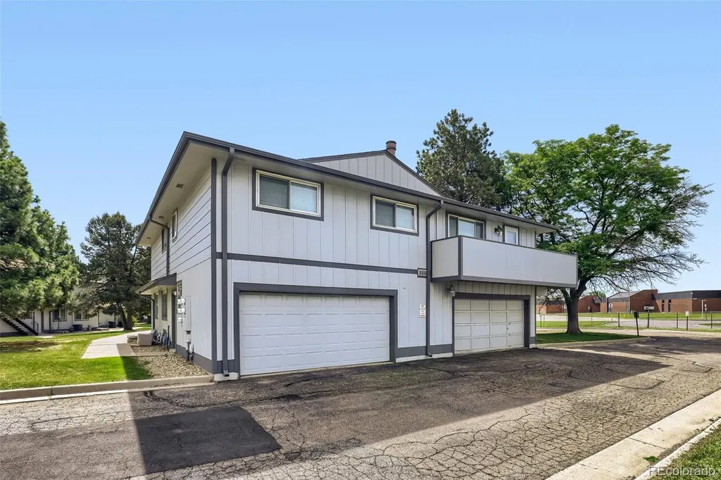 1162 S Eagle Circle Aurora CO 80012