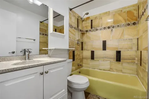 1162 S Eagle Circle Aurora CO 80012