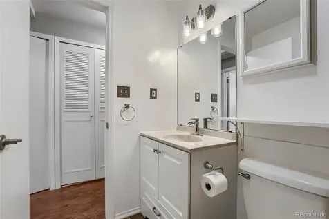 1162 S Eagle Circle Aurora CO 80012