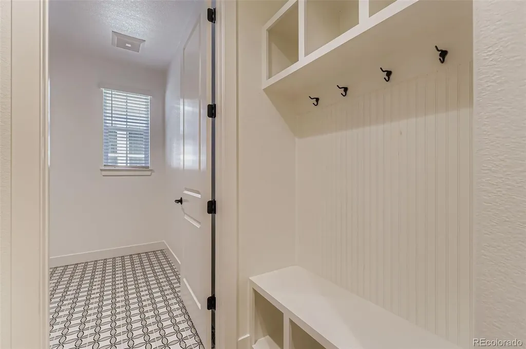 9046 S Shawnee Court Aurora CO 80016