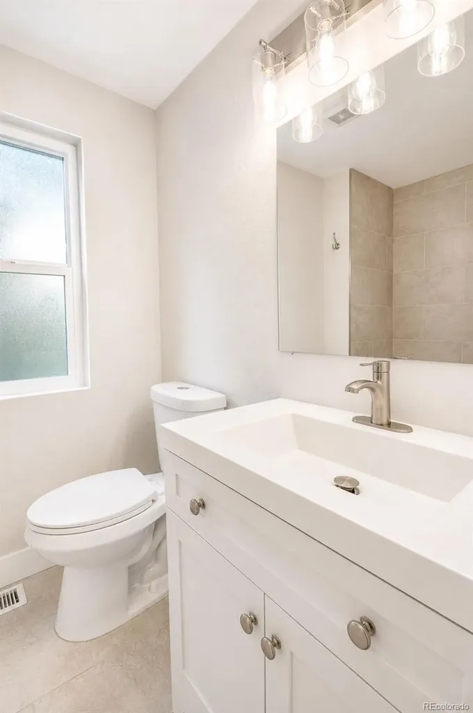 8755 W 80th Drive Arvada CO 80005