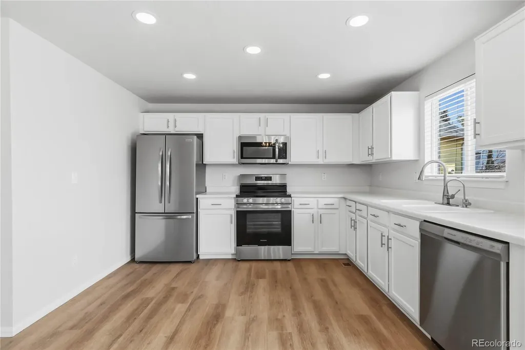 12536 Elm Lane Broomfield CO 80020