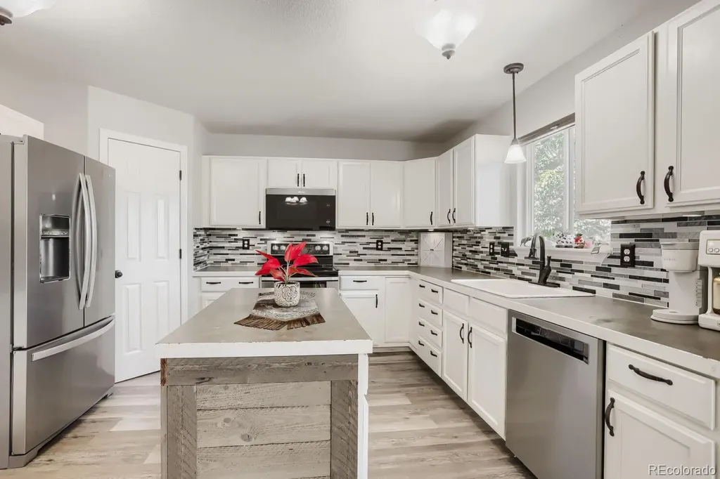453 Wrybill Court Loveland CO 80537