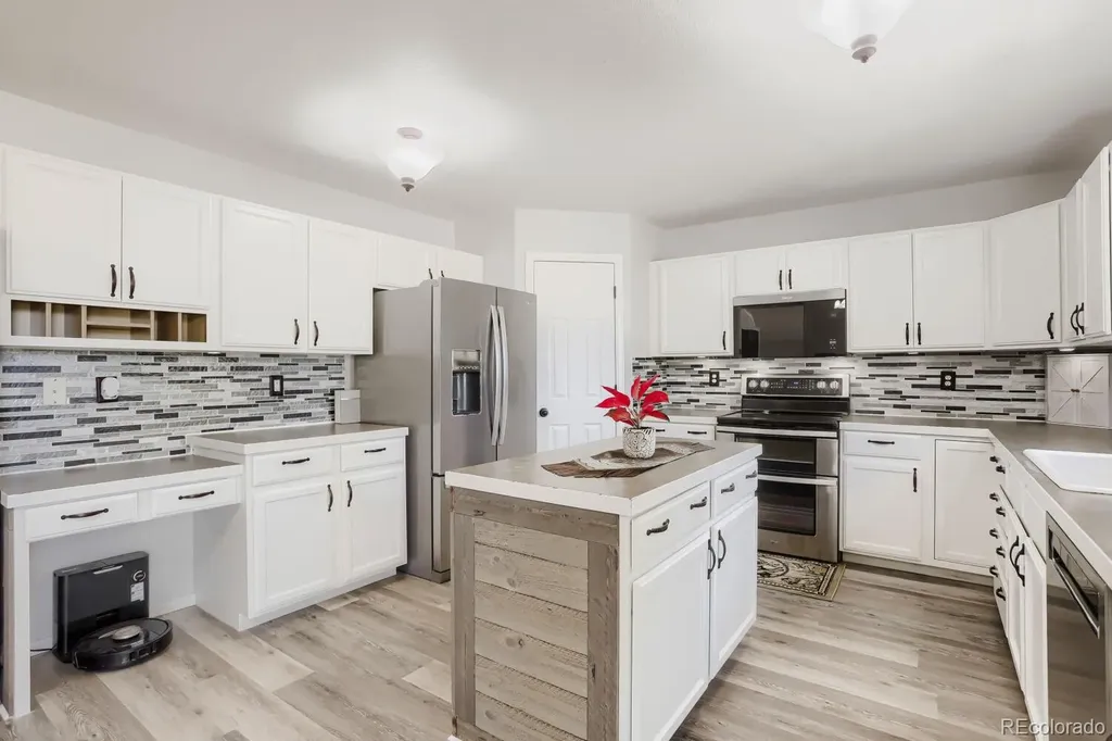 453 Wrybill Court Loveland CO 80537