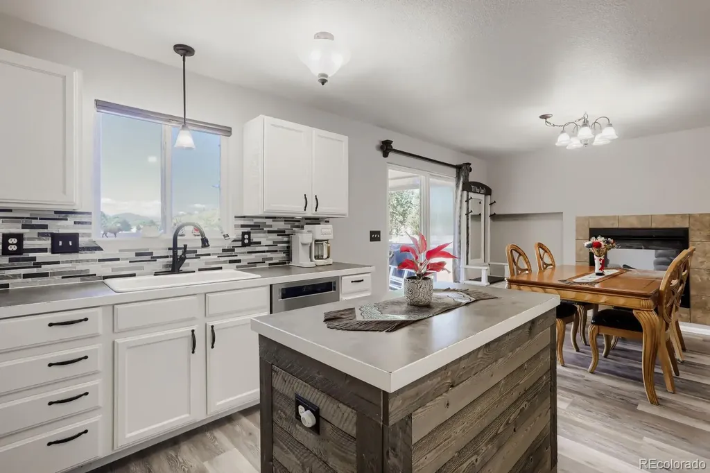 453 Wrybill Court Loveland CO 80537