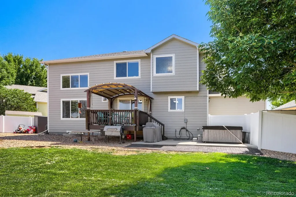 453 Wrybill Court Loveland CO 80537