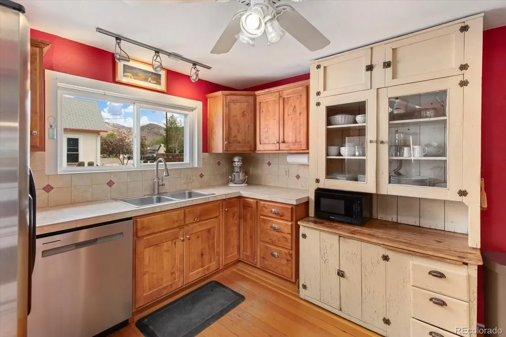 212 Blake Street Salida CO 81201