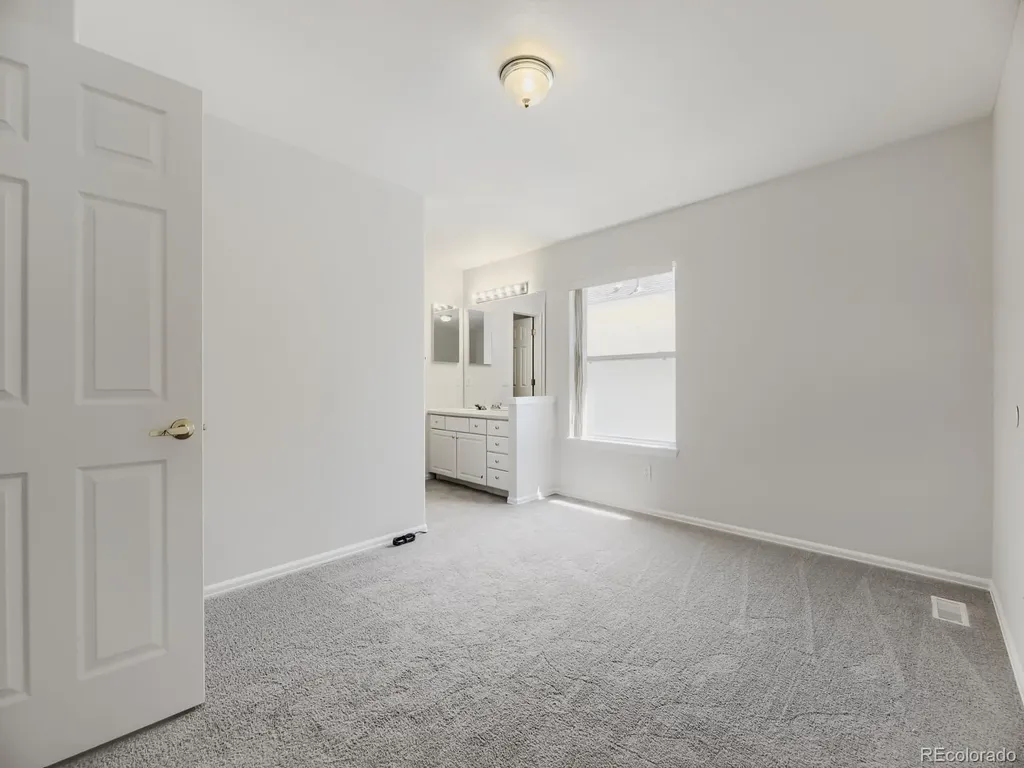 15678 E Quincy Lane Aurora CO 80015