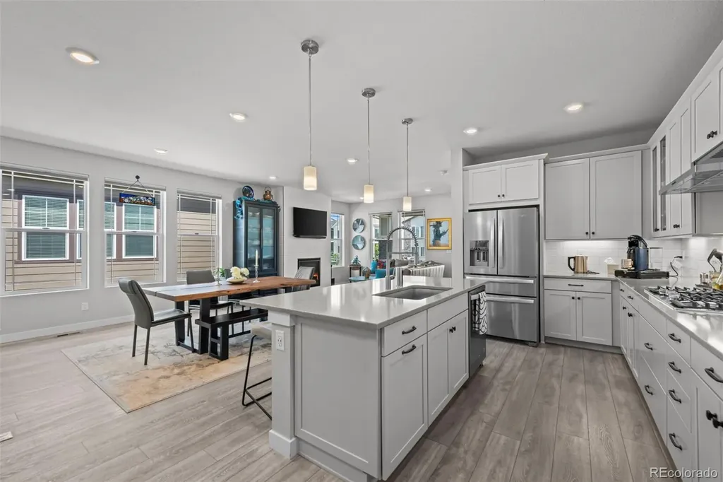 1915 Canyonpoint Lane Castle Pines CO 80108