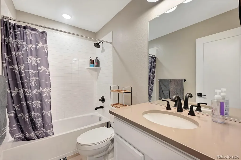 2659 W 69th Drive Denver CO 80221