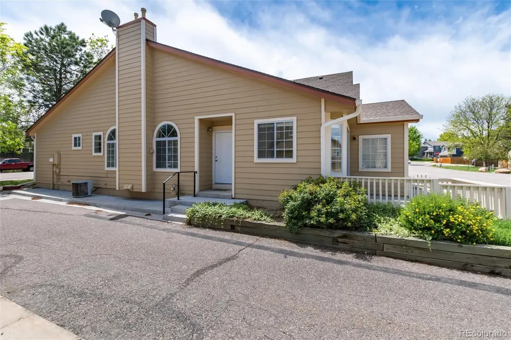 10507 W Maplewood Drive Littleton CO 80127