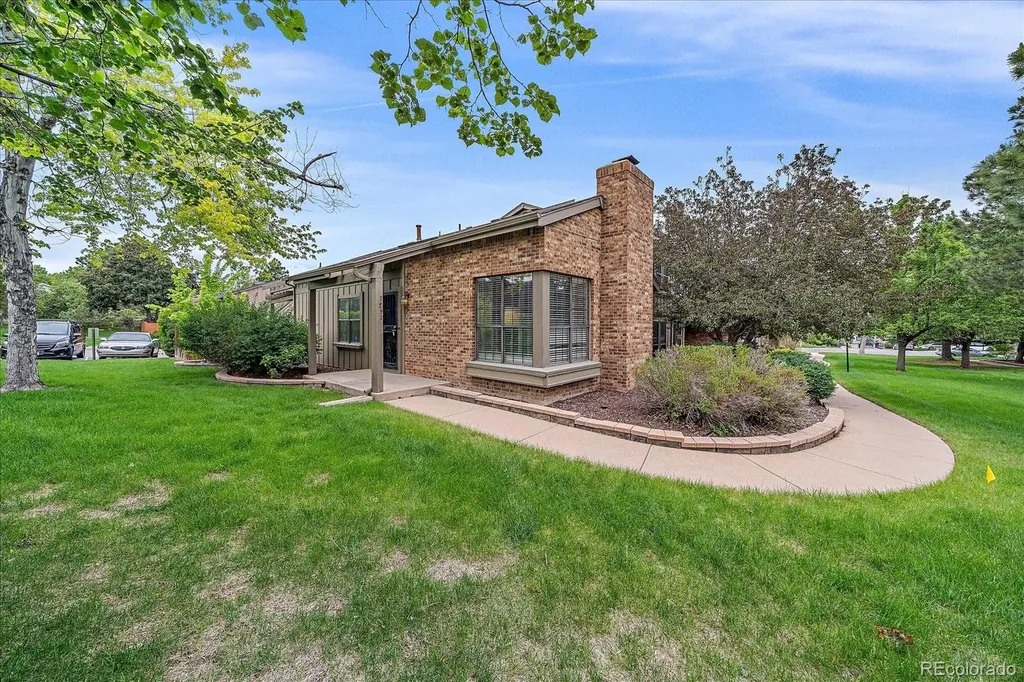7752 E Phillips Circle Centennial CO 80112
