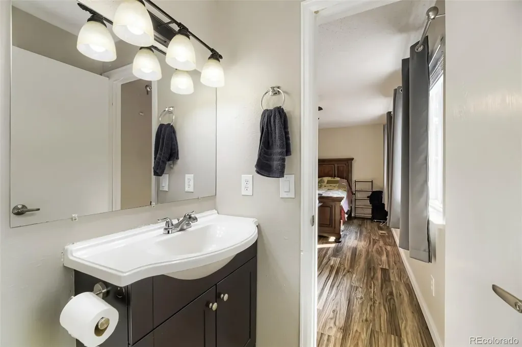 1681 S Evanston Street Aurora CO 80012