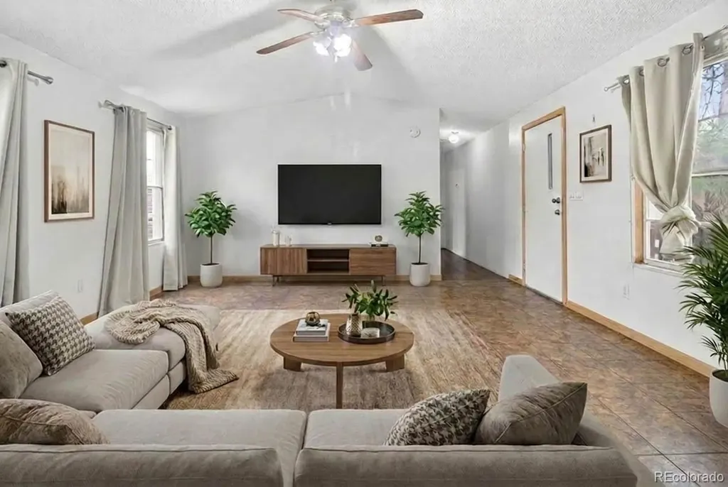 218 Grape Street Hudson CO 80642