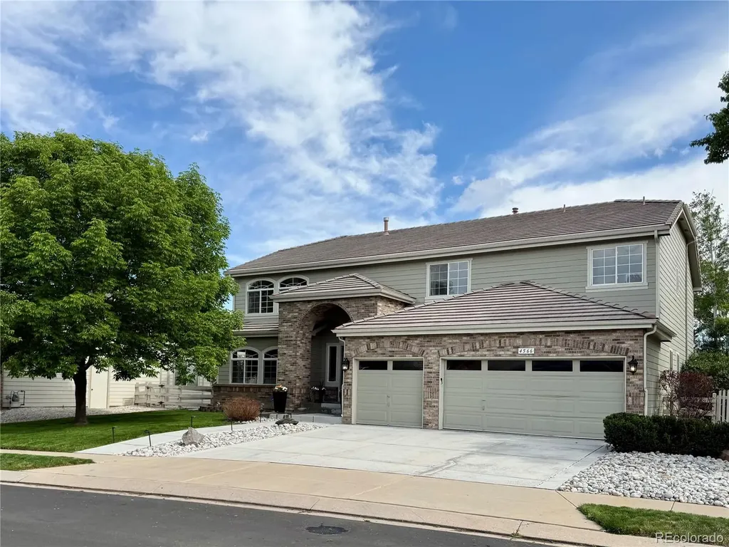 4566 Castle Circle Broomfield CO 80023
