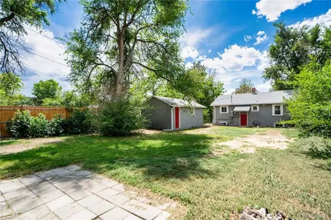1650 Geneva Street Aurora CO 80010