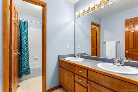 8880 Chestnut Hill Way Highlands Ranch CO 80130