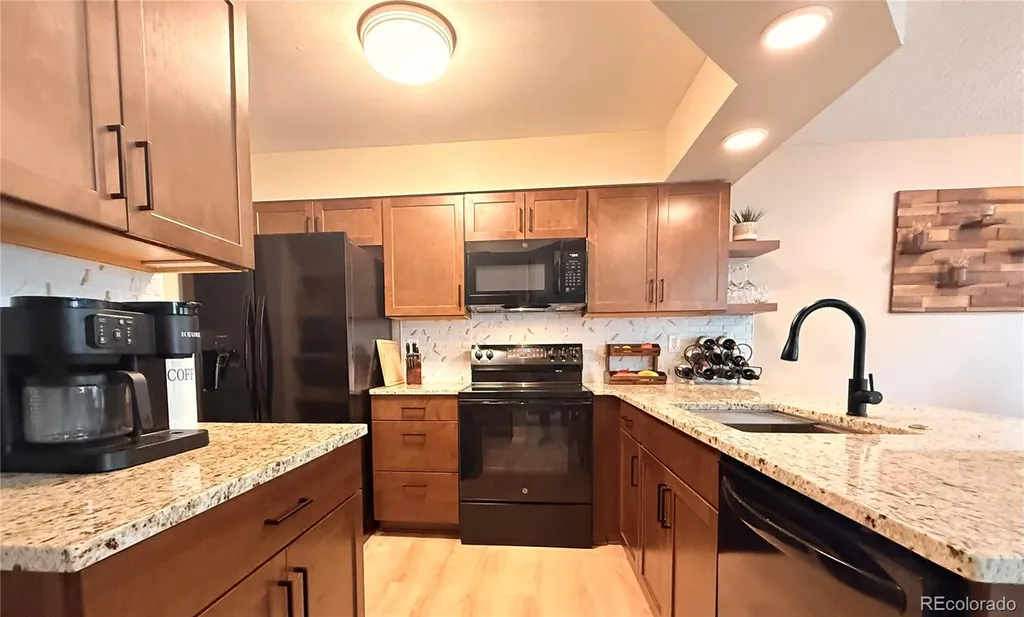 5714 W Atlantic Place Lakewood CO 80227