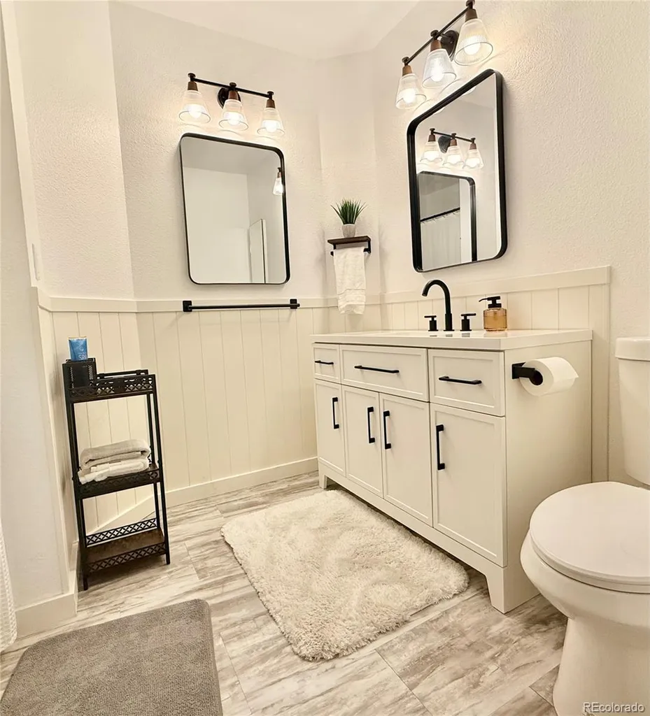 5714 W Atlantic Place Lakewood CO 80227