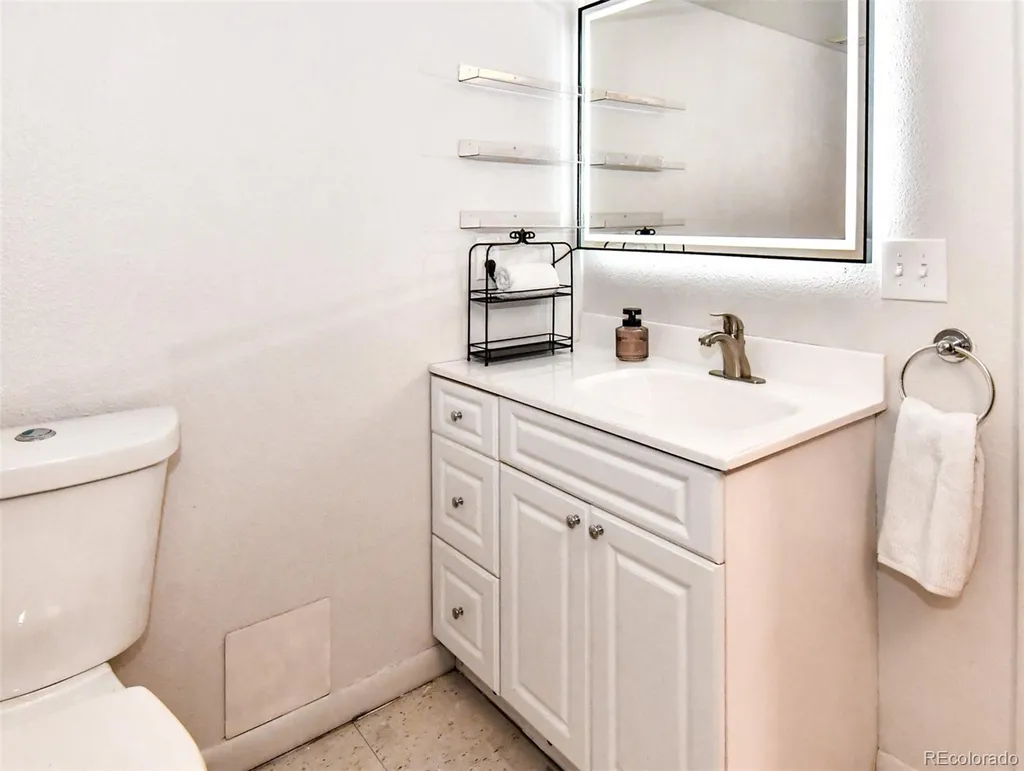 5714 W Atlantic Place Lakewood CO 80227