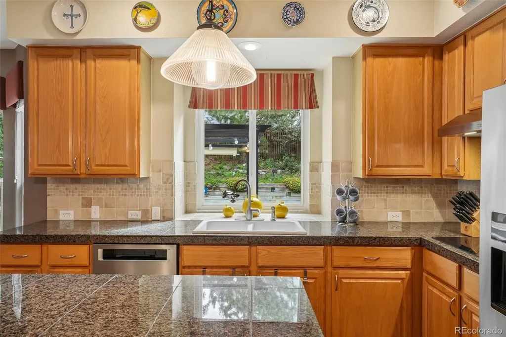 9937 Gwendelyn Place Littleton CO 80129