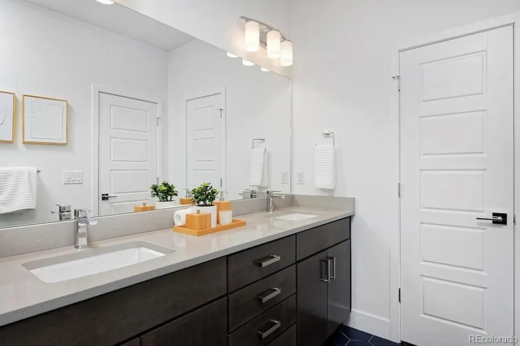 2868 S. Machebeuf Court Denver CO 80236