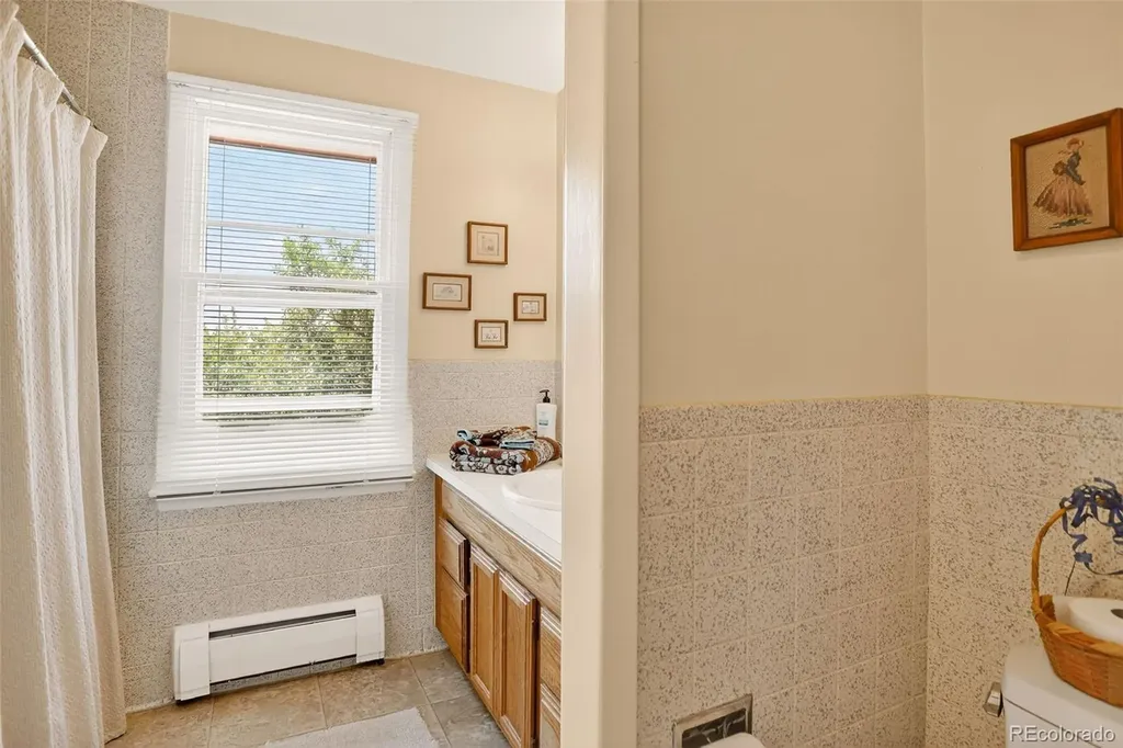 2316 Horseshoe Circle Longmont CO 80504