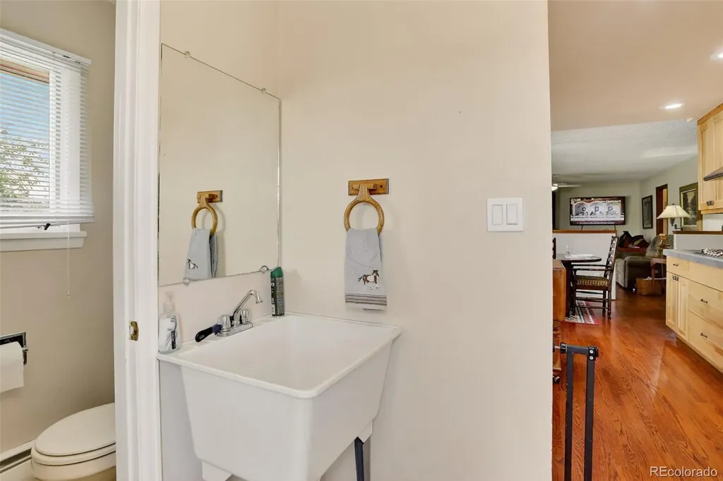 2316 Horseshoe Circle Longmont CO 80504